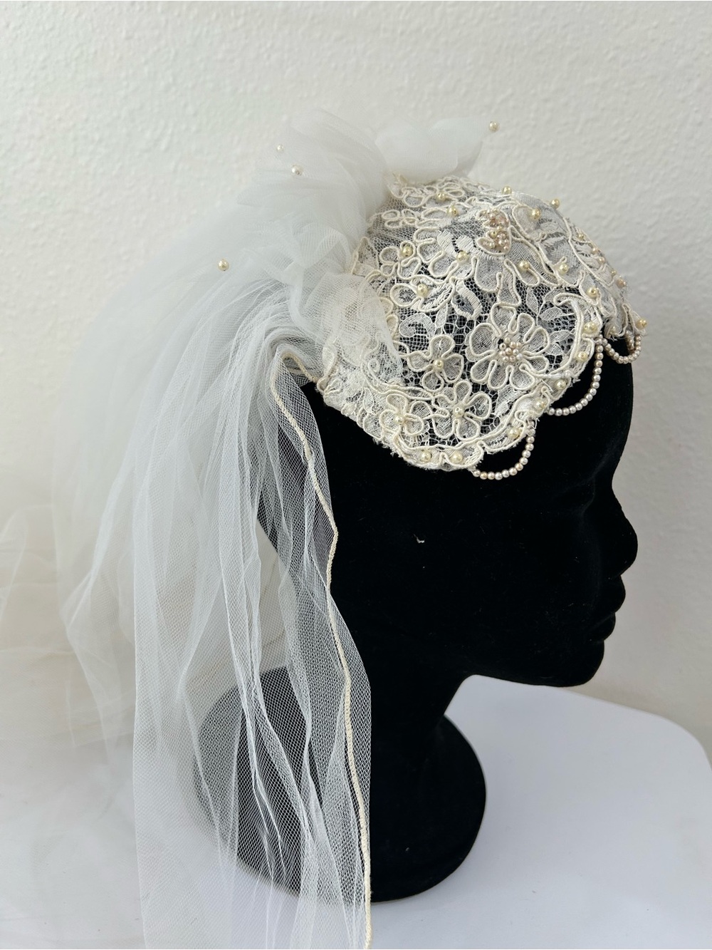 Juliet Cap Bridal Vintage Veil with Lace and Pearls Off White